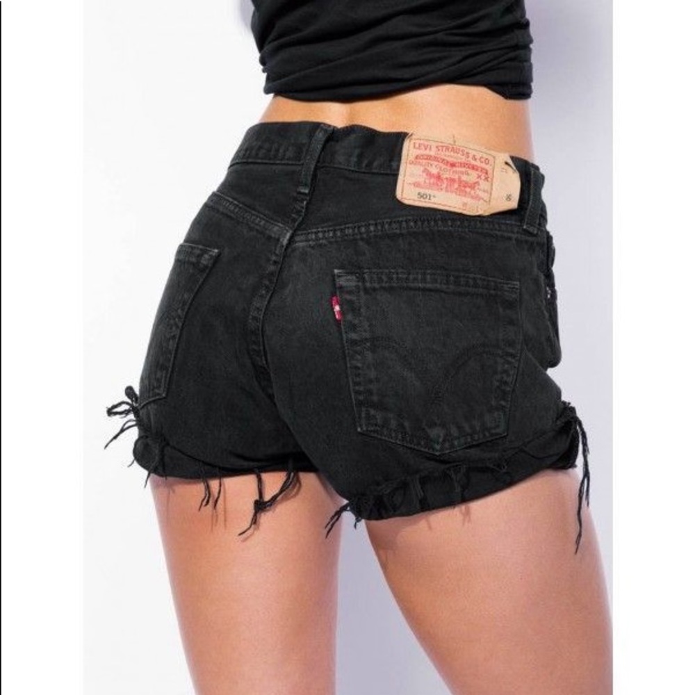 Levi’s original 501 shorts - size 27 - black